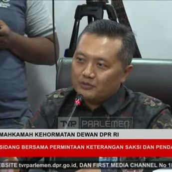 Ahli Bongkar Penggiringan Opini di Balik Isu Pembubaran DPR Lewat Tiktok dan Instagram