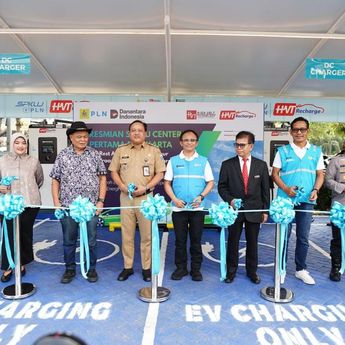 Perkuat Ekosistem Kendaraan Listrik, PLN Resmikan 2 SPKLU Center Pertama di Jakarta