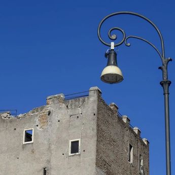 Menara Torre dei Conti di Roma Ambruk Saat Restorasi