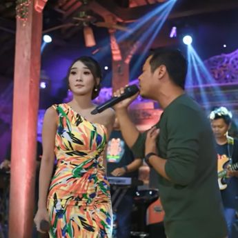 Difarina Indra Adella Feat Fendik Bawakan Lagu Dalam Gelak ku Menangis di Program Soundcore