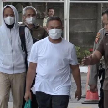 Gubernur Riau Abdul Wahid Hadiri Pemeriksaan di Gedung Merah Putih KPK