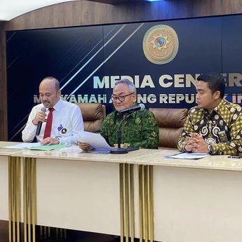 Hakim Khamozaro Sempat Diteror Sebelum Rumahnya Kebakaran