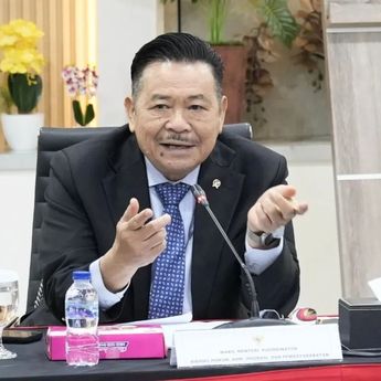 Wamenko Otto Minta Hilirisasi Kratom Tetap Dipertimbangkan untuk Nilai Tambah Ekonomi