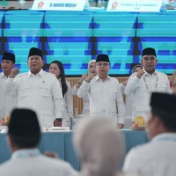 Sufmi Dasco Dampingi Prabowo di Hambalang dalam Acara Taklimat Ketua Dewan Pembina Partai Gerindra