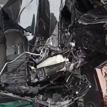 Mobil Tabrak Tenda Acara Maulid Nabi di Kembangan Jakarta Barat