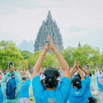 The Month of Shiva: Prambanan Jadi Pusat Spiritualitas dan Perdamaian Dunia