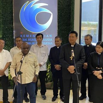 Menteri HAM Bentuk Tim Khusus Atasi Konflik Warga Sumut Lawan PT Toba Pulp Lestari