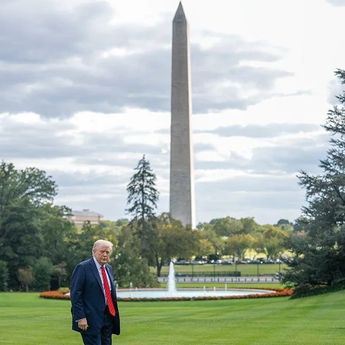 Trump Janjikan Dividen Rp33 Juta per Orang dari Hasil Tarif Perdagangan