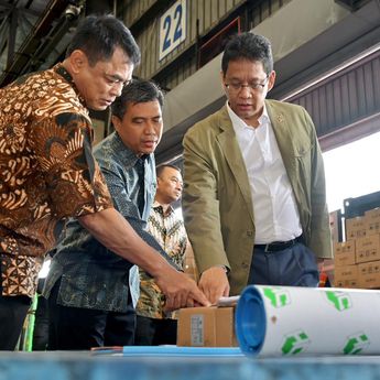 Purbaya Kaget Saat Sidak Barang Impor di Tanjung Perak: Harganya Rp100 Ribu, Gila Murah Banget