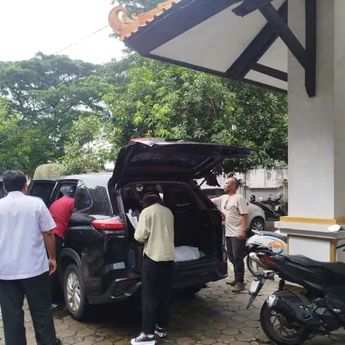 Dugaan Korupsi Monumen Reog, KPK Geledah Mobil Dinas Kepala Disbudparpora Ponorogo