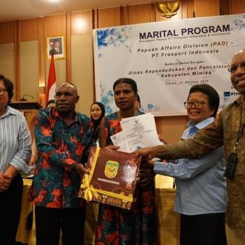 Freeport Indonesia Dorong Kesejahteraan Karyawan dan Keluarga OAP Lewat Program Nikah Massal