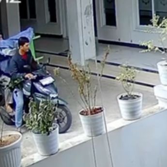 Viral Duo Maling Kotak Amal di Depok, Aksi Terekam CCTV dan Bikin Geleng Kepala