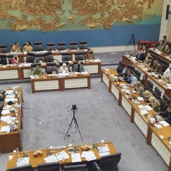 Komisi VII Bentuk Panja AMDK untuk Benahi Tata Kelola Air Minum