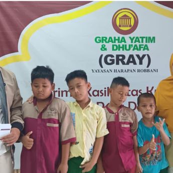 Berbagi Kebahagiaan di Yayasan Harapan Robbani
