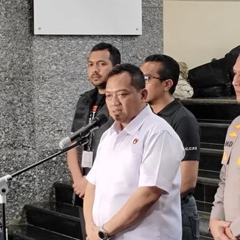 Roy Suryo dkk Dipulangkan Usai 9 Jam Lebih Diperiksa Polisi