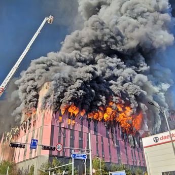 Gudang E-Land Fashion di Korea Selatan Terbakar Hebat, Api Baru Padam Setelah 9 Jam 