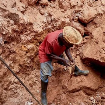 Jembatan di Tambang Tembaga Kongo Ambruk, 32 Orang Tewas