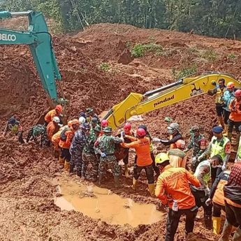 Tim SAR Alihkan Fokus Pencarian Korban Longsor ke Tarukahan Cilacap