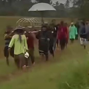 Neduh di Tengah Sawah, Pria Bekasi Tewas Tersambar Petir