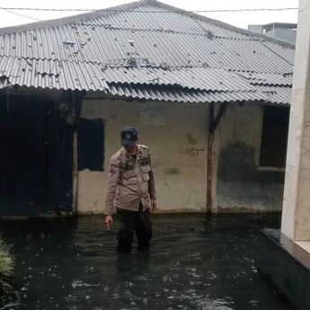 Hujan Lebat Bikin Banjir di 16 RT Jakarta Selatan dan Jakarta Barat, Ini Titik Lokasinya