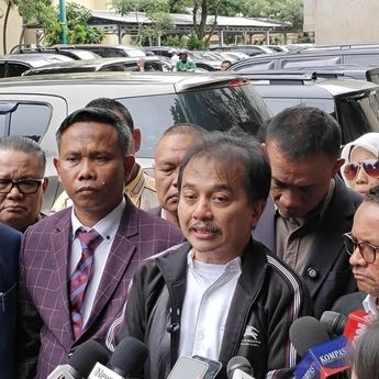 Roy Suryo Cs Minta Polisi Gelar  Perkara Khusus Terkait Laporan Ijazah Palsu Jokowi