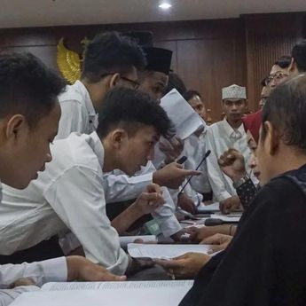 21 Orang Didakwa Lakukan Kekerasan Saat Demo Rusuh Agustus di Gedung DPR