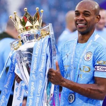 Mantan Gelandang Manchester City Fernandinho Resmi Umumkan Pensiun
