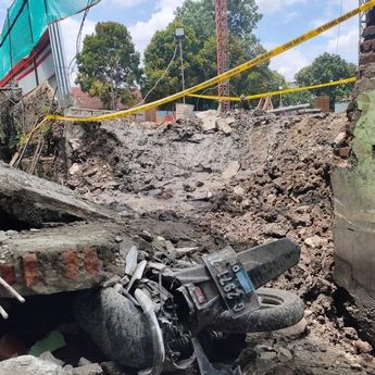 Tembok Sekolah di Jakarta Barat Roboh, Wali Kota Minta Pelaksana Proyek Bertanggung Jawab