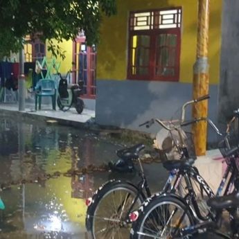 Banjir Rob Rendam 5 RT di Kepulauan Seribu