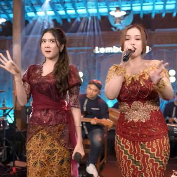 Ochi Alvira Duet Bareng Ajeng Febria Tembangkan Lagu Istana Bintang