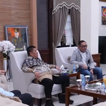 Wamen Todotua Tinjau PT Timah, Fokus Benahi Hambatan Investasi di Babel