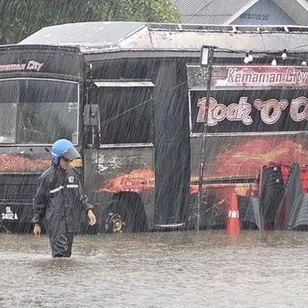 Terpopuler: Pengungsi Banjir Malaysia Tembus 18.000 Orang, Rano Respons Fatwa MUI Soal PBB