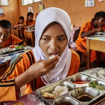 Cek Fakta: Mensesneg Sebut Program MBG Diganti Uang Tunai