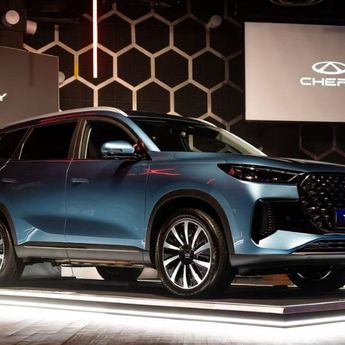 Chery TIGGO 8 Sabet Penghargaan Carwow "Car of the Year" dan "Hybrid Hero" dalam Waktu Singkat