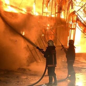 Kebakaran Hebat Hanguskan 1.500 Rumah di Permukiman Kumuh Bangladesh