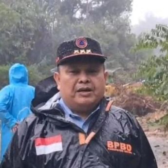Jalan Lintas Solok–Padang Lumpuh Total Akibat Longsor, 3 Pengendara Jadi Korban