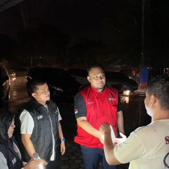PLN Siagakan Genset untuk Fasilitas Publik Terdampak Banjir di Aceh