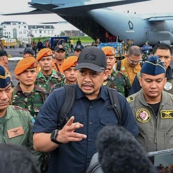 Gubernur Sumut Terbang Bawa Logistik dan Obat-obatan ke Tapteng