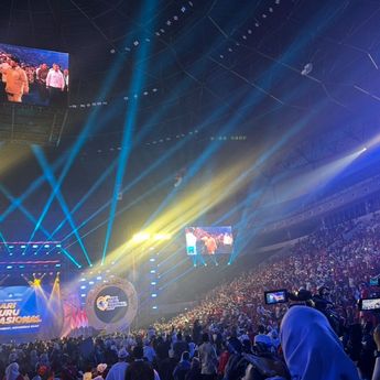 Prabowo Hadiri Puncak Peringatan Hari Guru Nasional di Jakarta