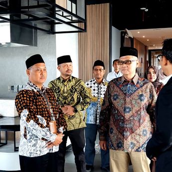Konsep Baru Layanan Haji, Menhaj Gus Irfan Tinjau Langsung Embarkasi Berbasis Hotel di Yogyakarta