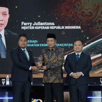 Menkop Ferry Terima Penghargaan Anugerah Bakti Nusantara 2025 untuk Penguatan Ekonomi Kerakyatan