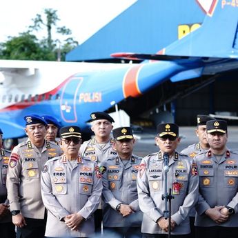Pakai Pesawat, Polri Kirim Obat-Tim Medis ke Korban Banjir Sumatra