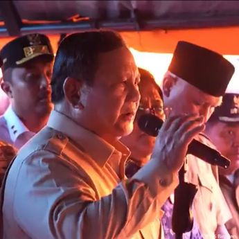 Di Hadapan Pengungsi di Padang Pariaman, Prabowo: Pemerintah adalah Milik Rakyat, Kita Kerja untuk Rakyat