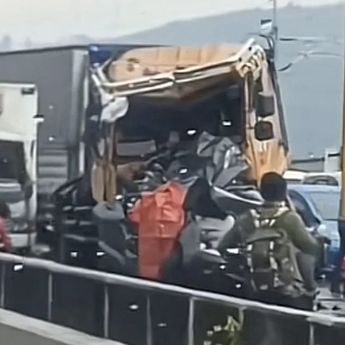 Satu Orang Tewas dalam Kecelakaan Beruntun di Tol Cipularang KM 111