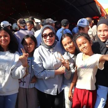 Menteri PPPA Pastikan Trauma Healing untuk Perempuan dan Anak Korban Banjir Sumatera