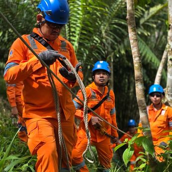 Kolaborasi dengan TNI, PLN Bergerak Tanpa Henti Demi Aceh Terang Kembali