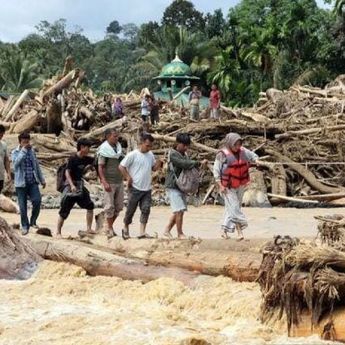 Fraksi PKS DPRD DKI Potong Gaji untuk Bantu Korban Bencana Sumatera