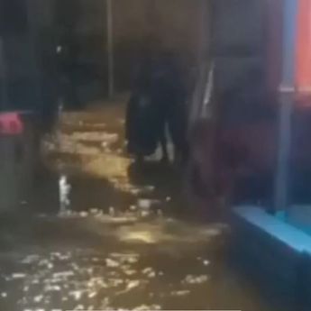 Tiga RT di Pluit Terendam Banjir Rob Pada Kamis siang