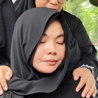 Karina Ranau Berniat Hadiahkan Umrah ke Epy Kusnandar Sebelum Meninggal