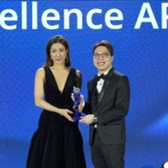 Bangga! dr. Richard Lee Raih Penghargaan Prestige Excellence APAC Award